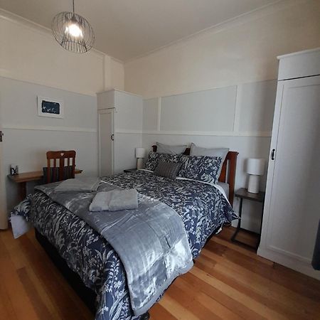 Character 1-Bedroom Unit Masterton Eksteriør billede