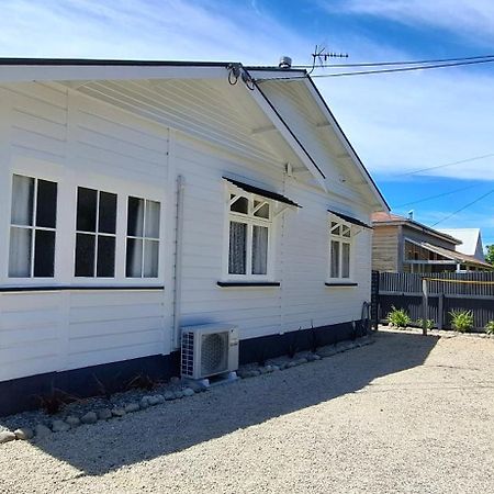 Character 1-Bedroom Unit Masterton Eksteriør billede