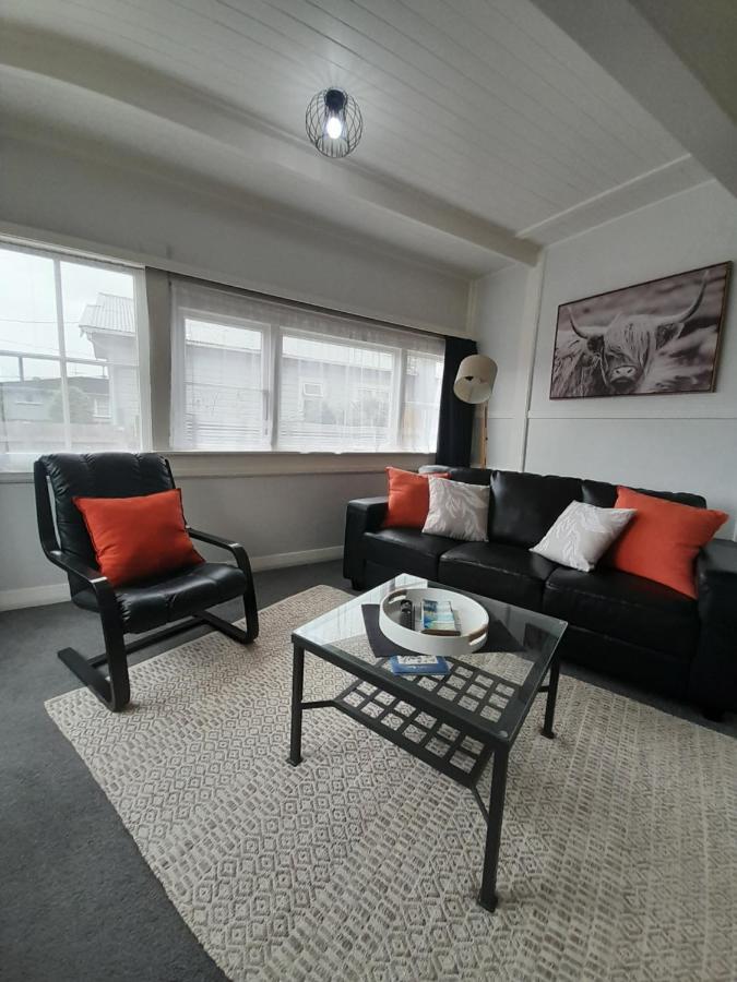 Character 1-Bedroom Unit Masterton Eksteriør billede